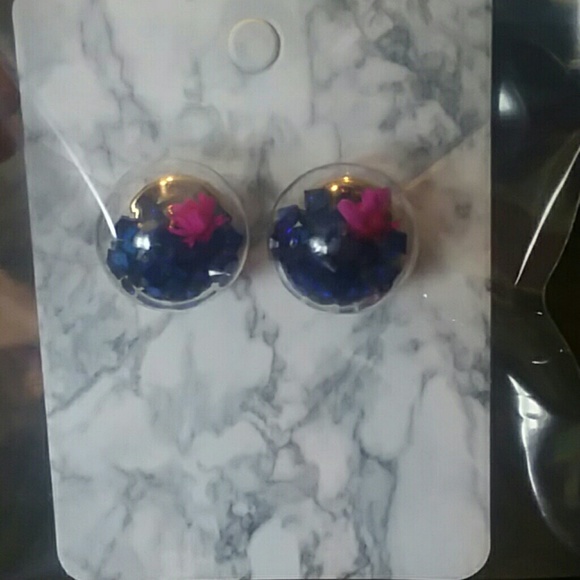 Glass earrings with rhinestone crystals & flowers - Picture 1 of 3